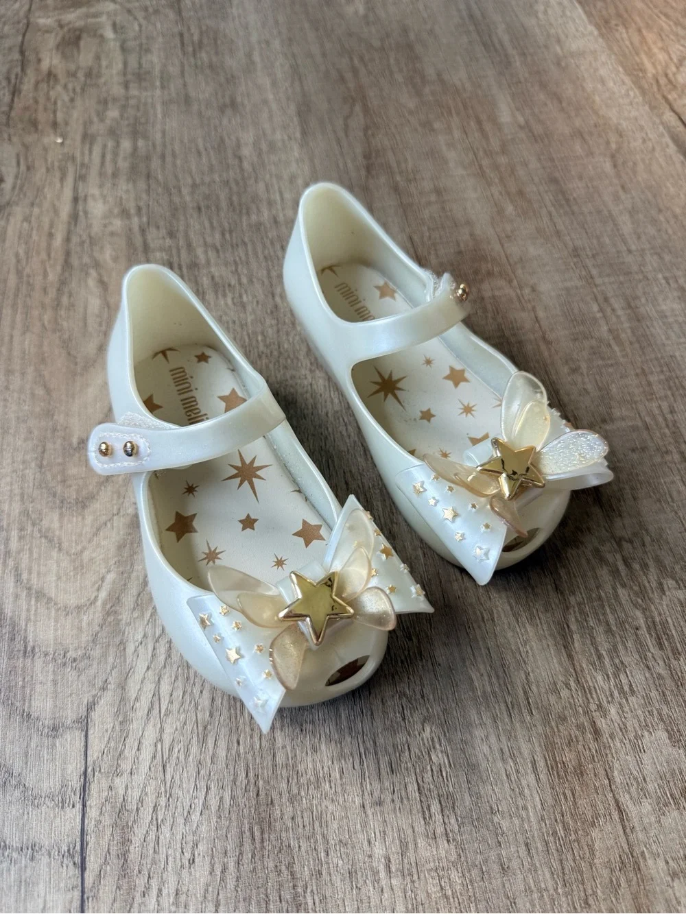 Mini Melissa Cream Mary Jane Shoes with Gold Star Bow